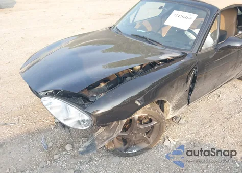 2001 Mazda Mx-5 Miata Ls/Special Edition z USA, uszkodzony, nr VIN JM1NB353610212973